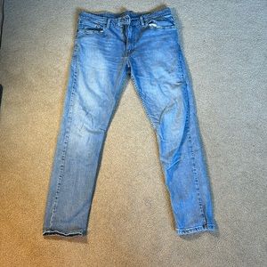 Levi’s light wash vintage jeans. Size 34W / 32L